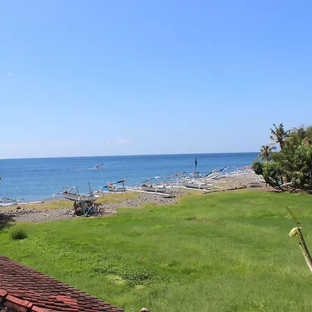 Arya Amed Beach Resort And Dive Center